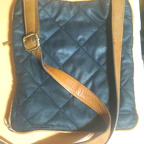 Tory Burch Crossboby Bag - Picture 3 of 10